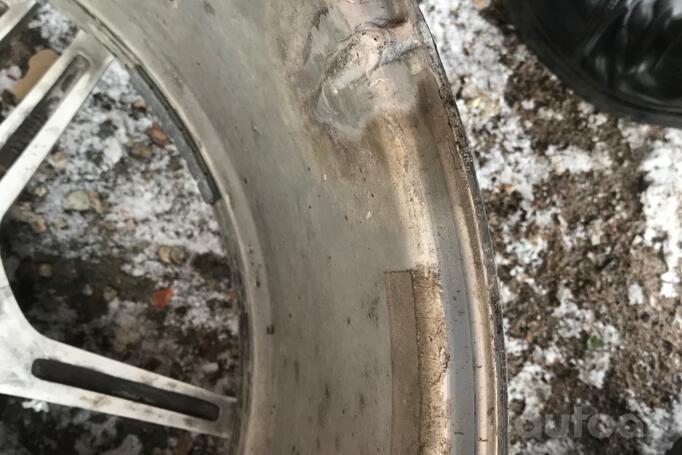 Mercedes AMG, valuveljed