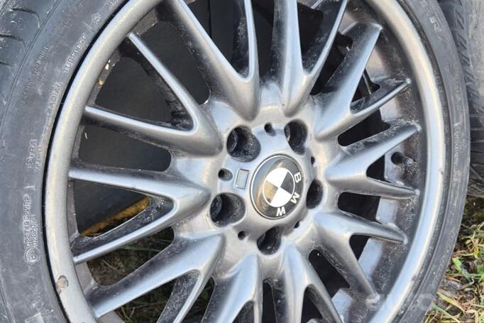 Bmw, valuveljed