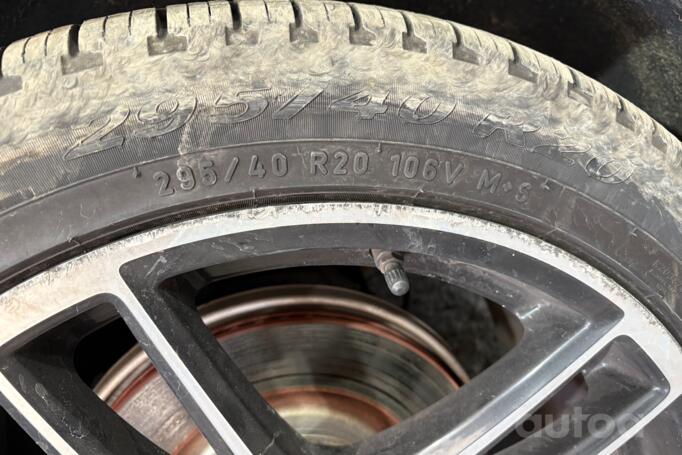 Porsche, valuveljed