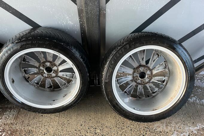 Mallory Turbine, valuveljed