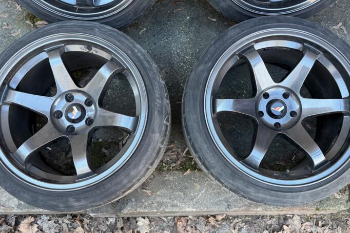 Japan Racing, valuveljed