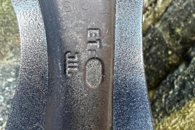 Japan Racing, valuveljed