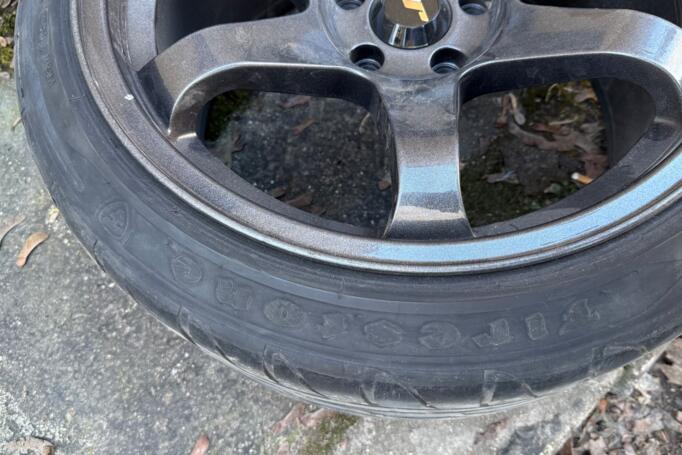 Japan Racing, valuveljed