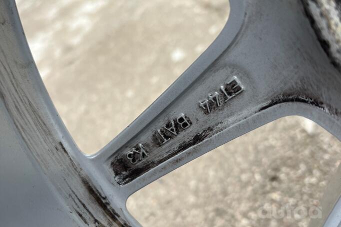 Vag group, valuveljed