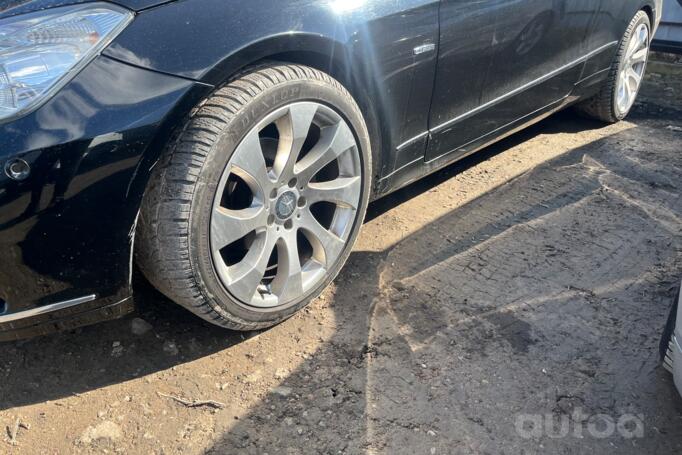 Mercedes, valuveljed