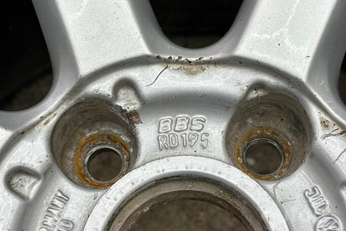 BBS, valuveljed