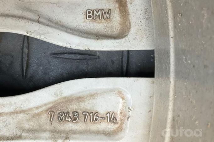 BMW, valuveljed