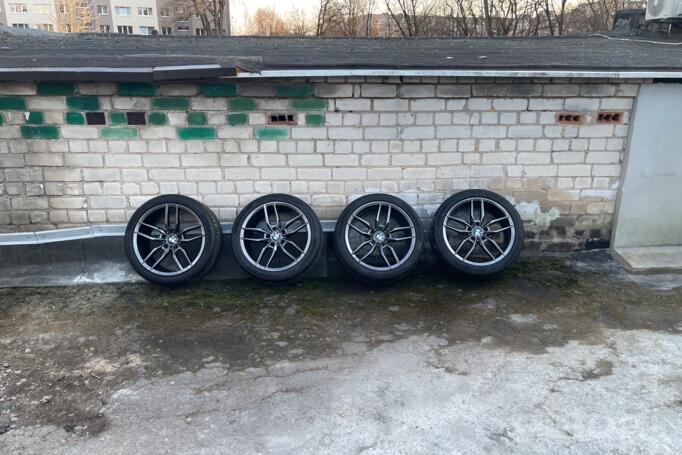 Bmw, valuveljed