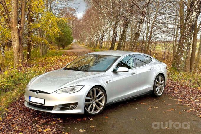 TESLA, sepistatud