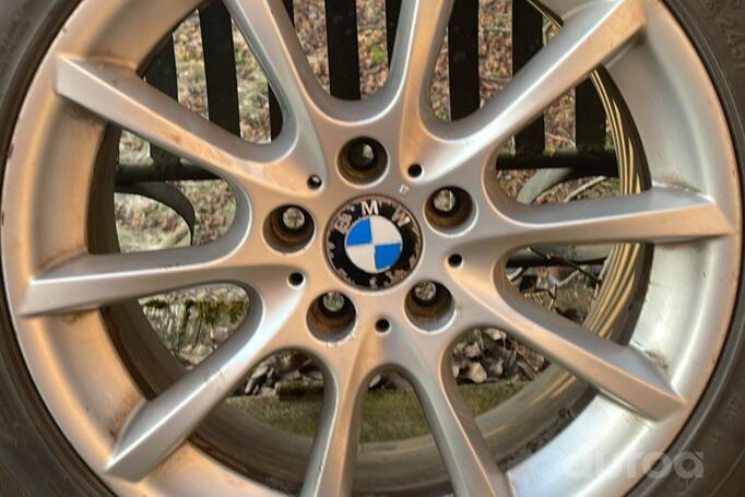 Bmw, valuveljed