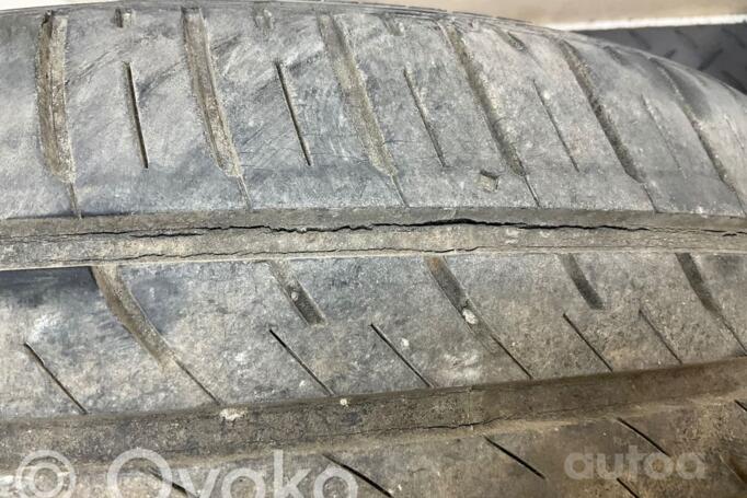 STR Racing, valuveljed