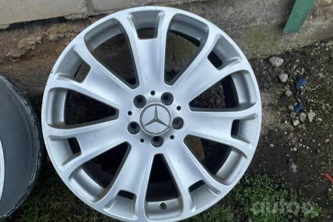 Mercedes, valuveljed