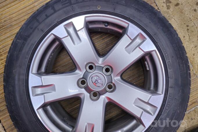 Toyota rav4, valuveljed