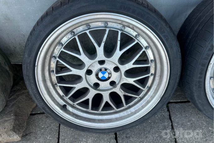 Bmw, valuveljed