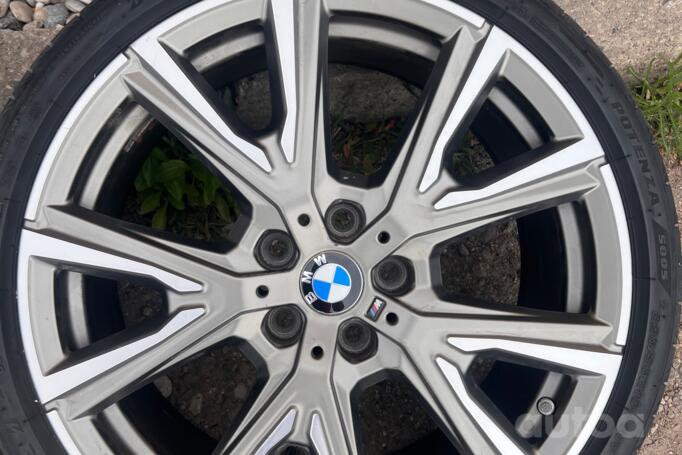 Bmw, valuveljed