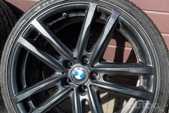 Bmw, valuveljed