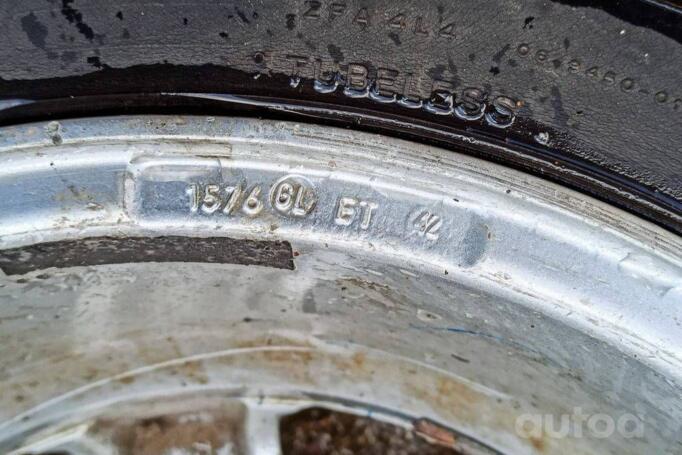 AUDI, valuveljed