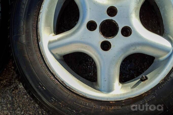 AUDI, valuveljed