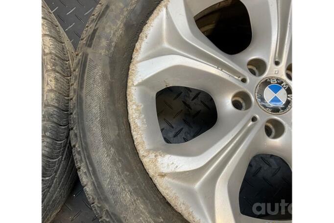 BMW, valuveljed