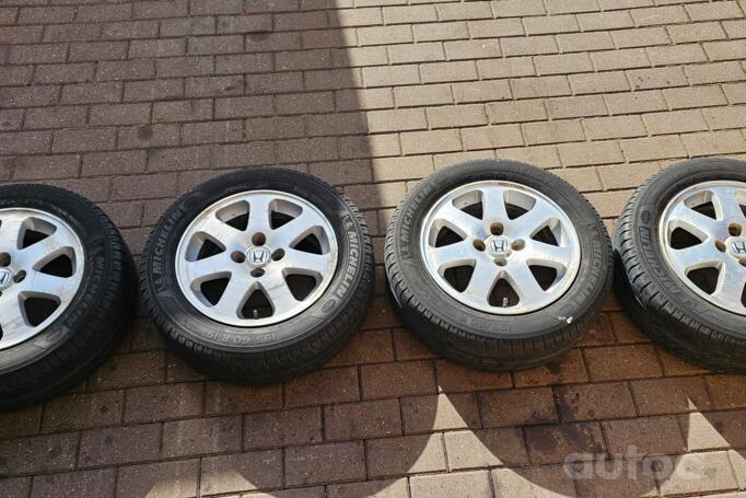 Honda, valuveljed