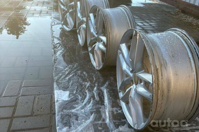 Audi, valuveljed