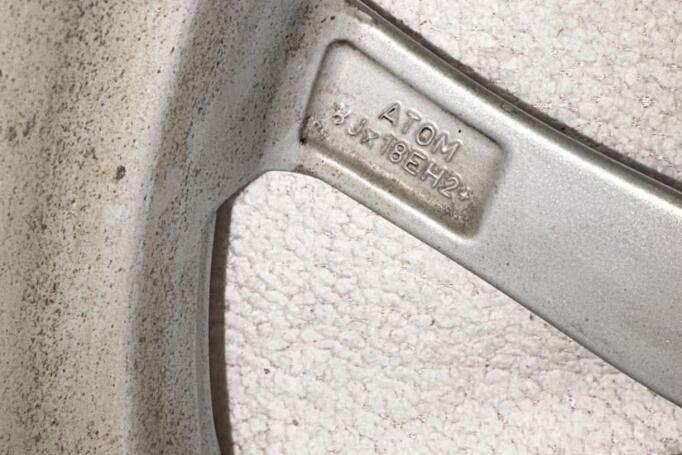 Audi, valuveljed