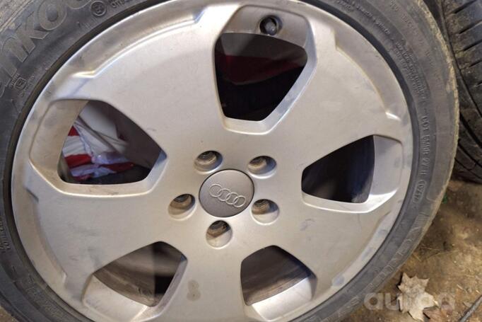 Audi, valuveljed