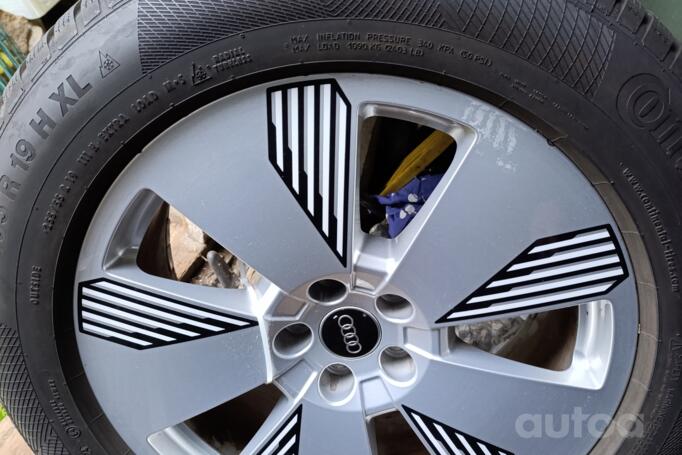 Audi, valuveljed