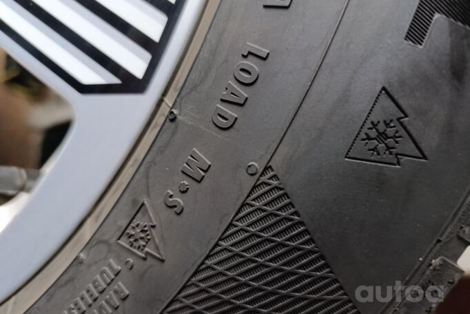 Audi, valuveljed