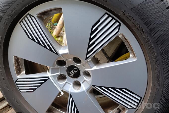 Audi, valuveljed