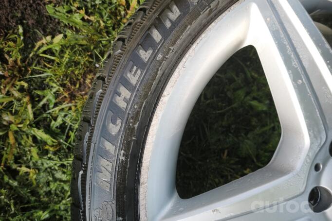 Mercedes, valuveljed