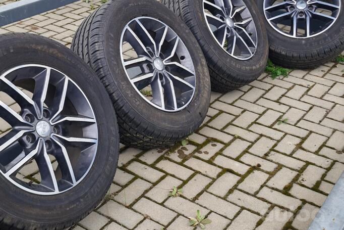 Jeep, valuveljed