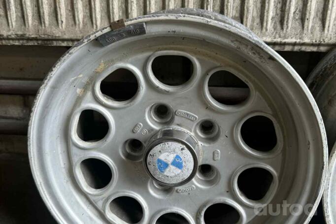 Bmw, valuveljed