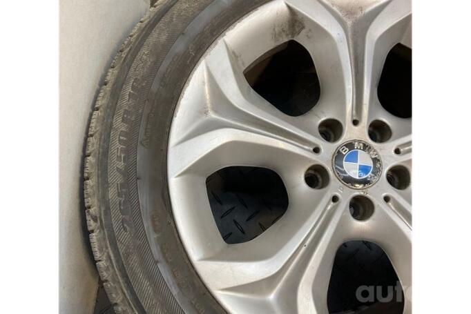 BMW, valuveljed