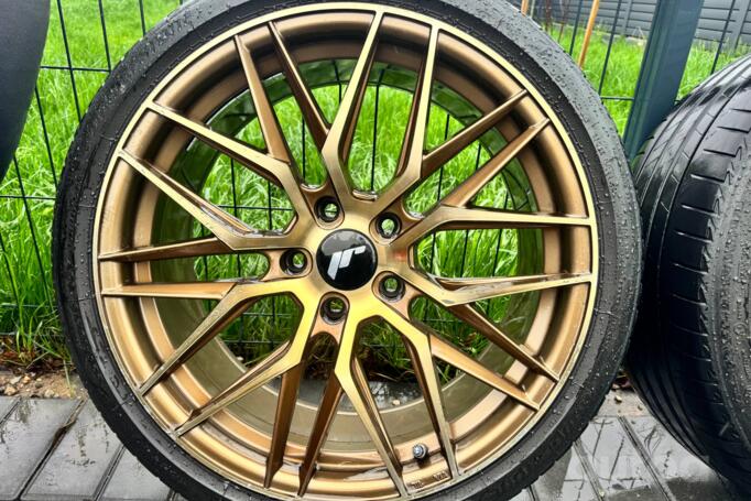 JR Japanracing, valuveljed