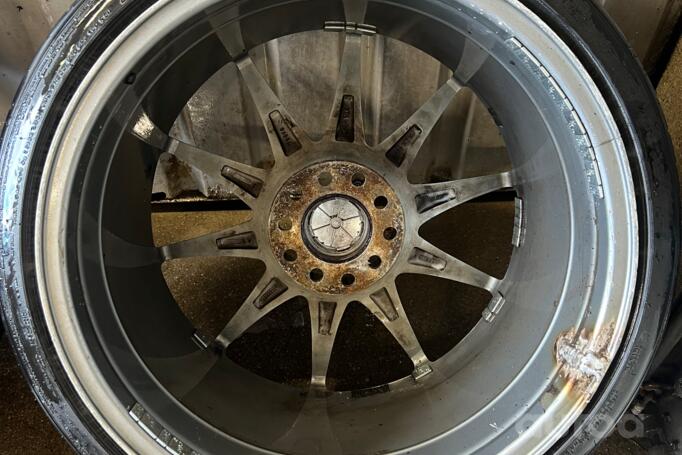Japan Racing, valuveljed