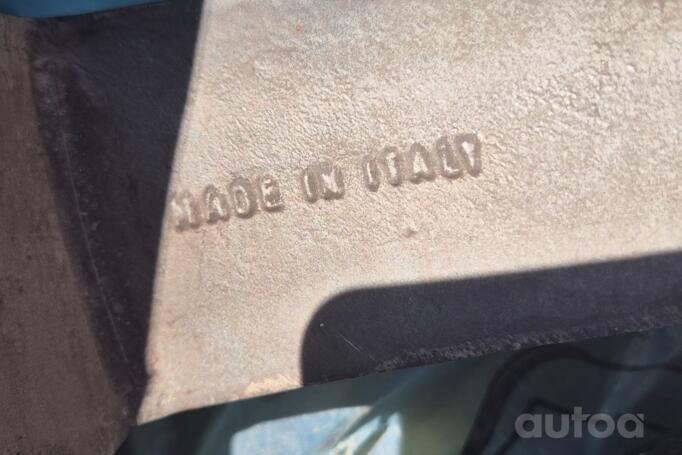 Audi, valuveljed