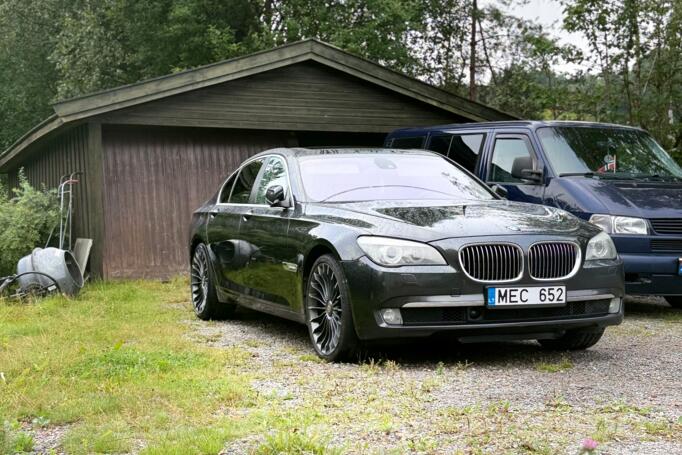 Alpina, valuveljed