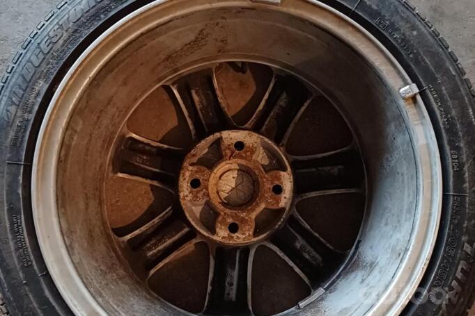 MITSUBISHI, valuveljed