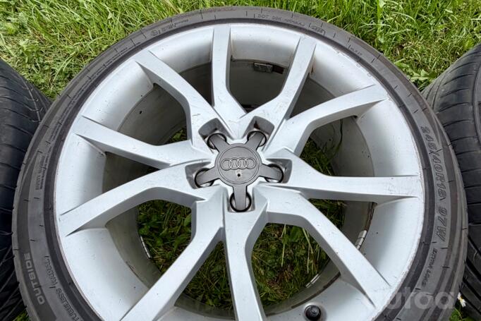 Audi, valuveljed