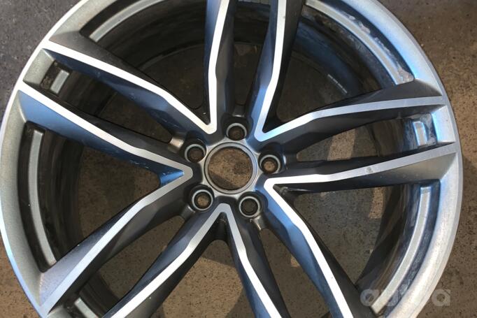Audi, valuveljed