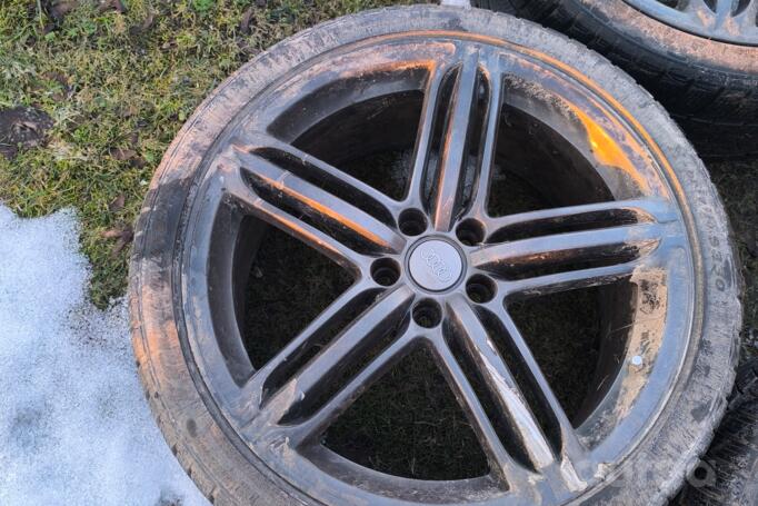 Audi, valuveljed