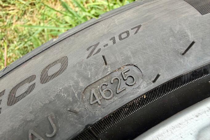 Audi, valuveljed