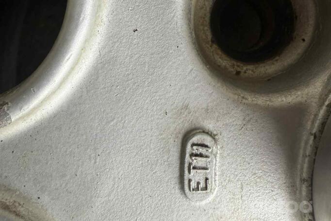 Bmw, valuveljed