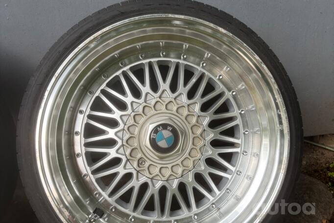 Muu, valuveljed