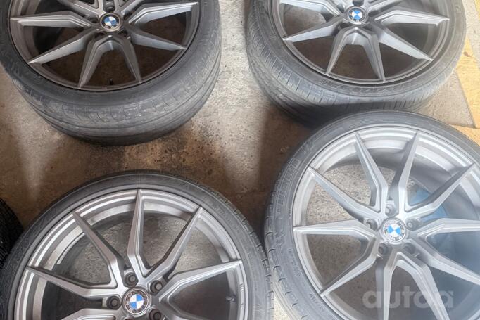 BMW, valuveljed