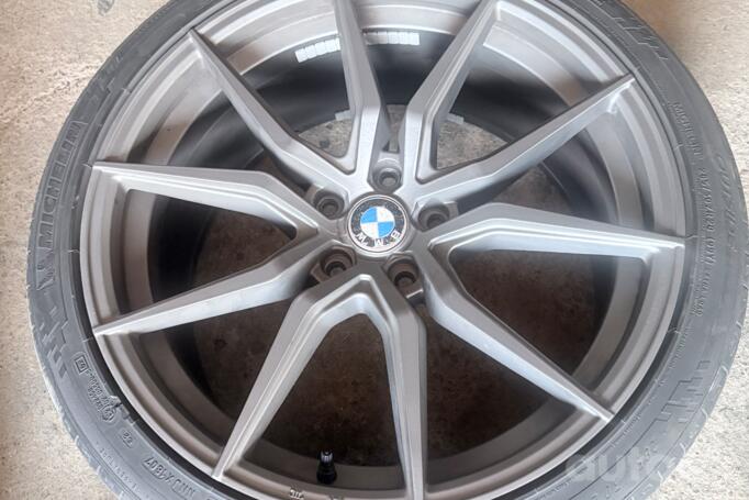 BMW, valuveljed