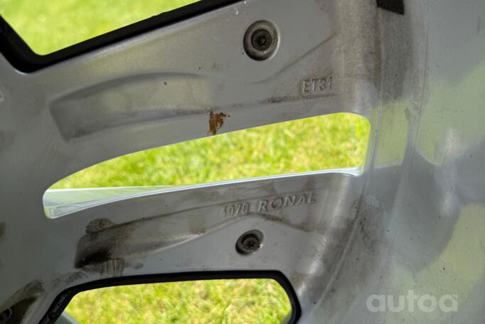 Audi, valuveljed