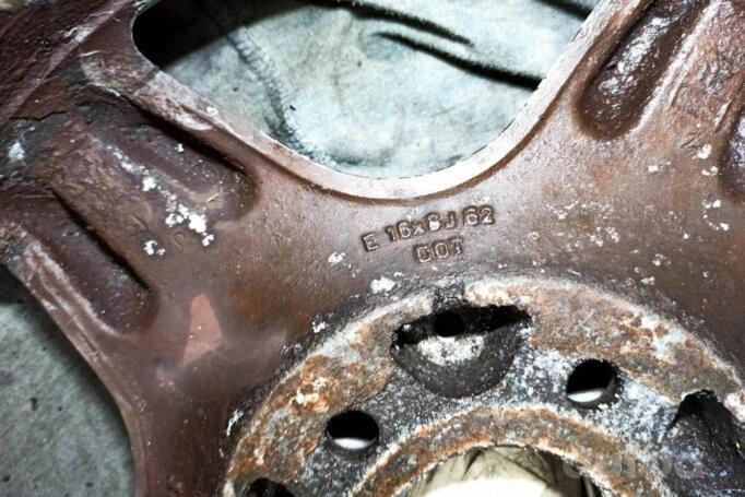 Muu, valuveljed