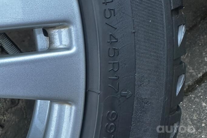Mercedes benz, valuveljed